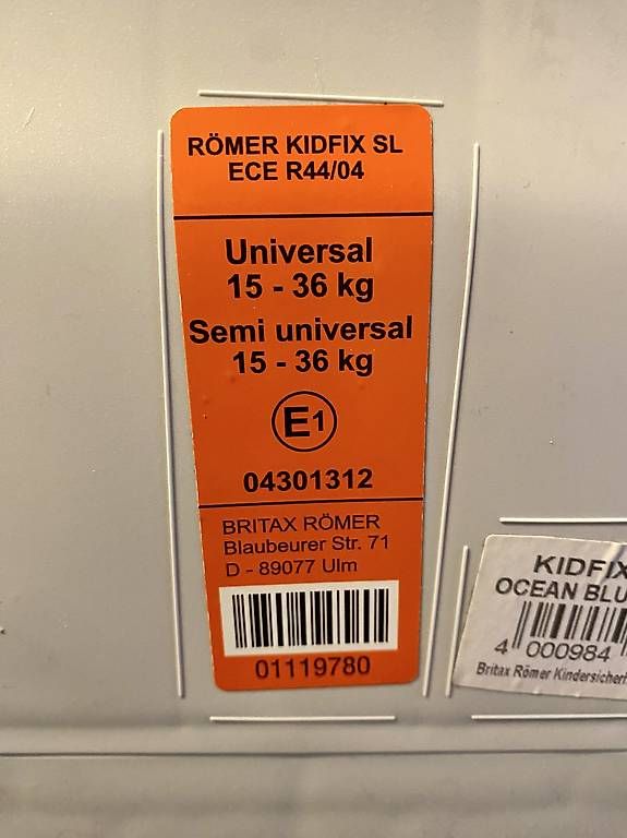 Britax Römer Sièges auto: Römer Kindersitz – D'occasion à Rapperswil BE par FC85 2