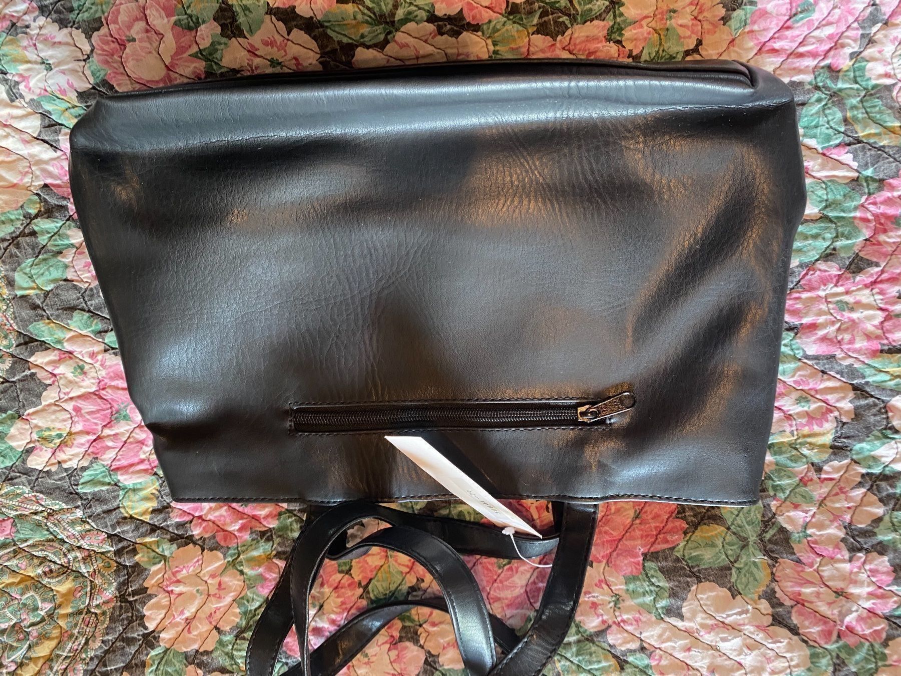 Borse da donna: Neue schwarze Handtasche – Nuovo (secondo la descrizione) da Fischenthal venduto da Victoria_fischenthal 1