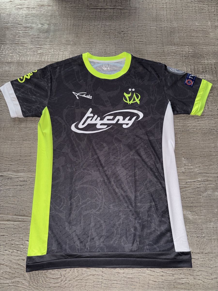 Canottiere & Pantaloni: Maillot Tweny8brand édition limitée – Usato da Vesin venduto da Pupipupo2005