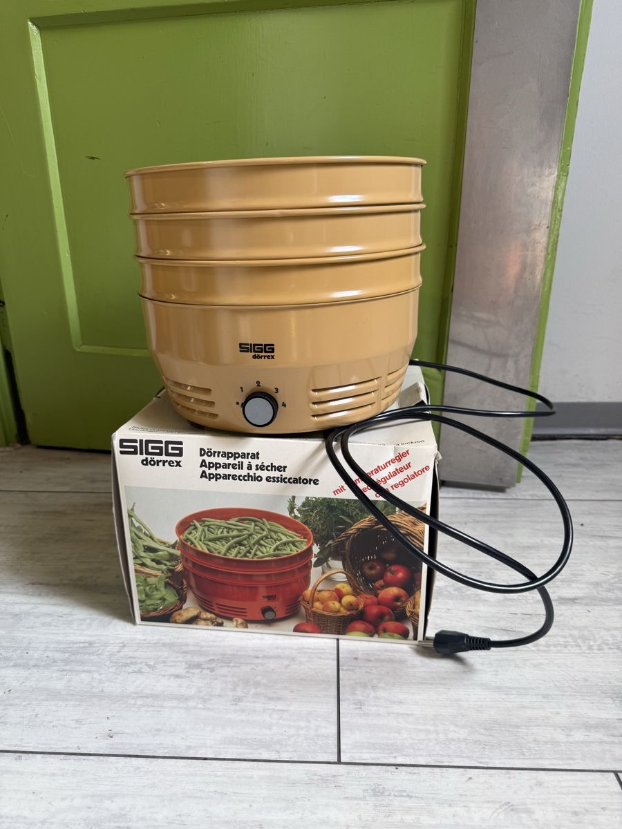 Sigg Appareils de cuisine: SIGG Dörrex Dörrapparat 220V 300W – D'occasion à Villmergen par bubblevintage