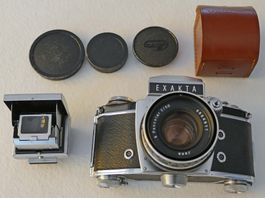 Exakta Varex IIa Kamera mit Objektiv und Zubehör