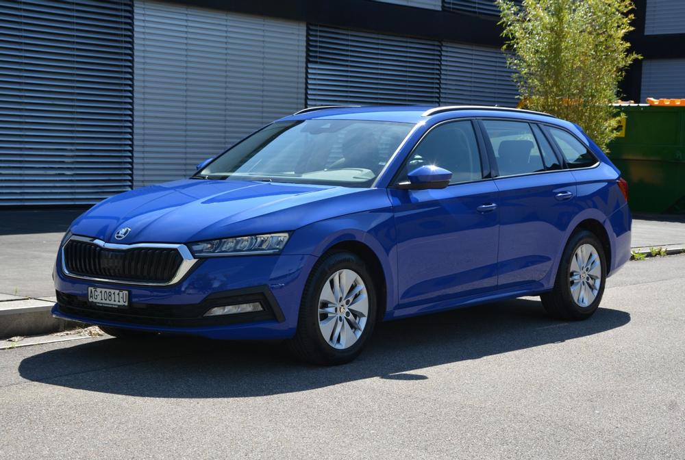 SKODA Octavia Combi 2.0 TDI DSG Ambition, frisch vorgeführt