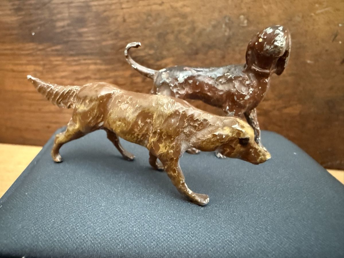 Statuette: Jagdhund-Statuen Vintage Metall gemalt – Usato da Lamone venduto da LaCantinaMagica 5