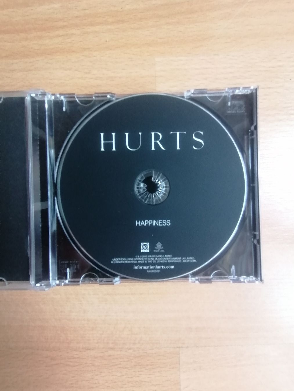 CDs: Hurts - Happiness – Gebraucht aus Hägendorf von Fiooo 3