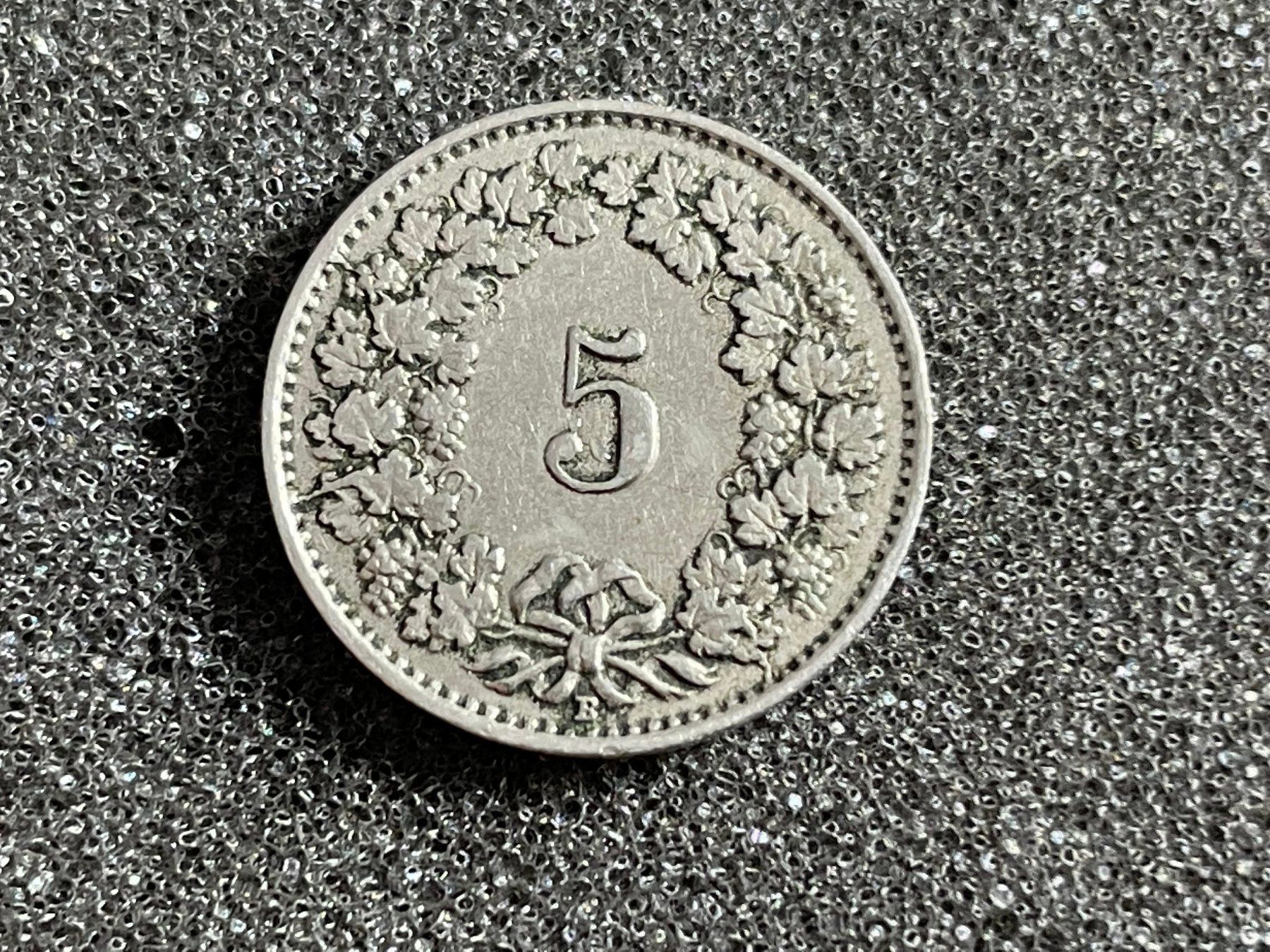 Tutti le monete: Abart 5 Rappen 1926 (150) – Usato da Reitnau venduto da tb-muenzen