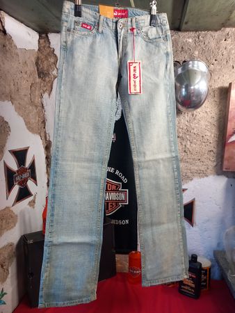 Damenjeans "WILD"Gr.24 Fabrikneu