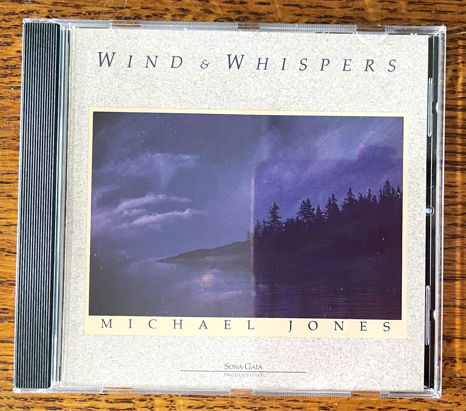 CD: WIND & WHISPERS - Michael Jones CD – Usato da Oftringen venduto da Vucki