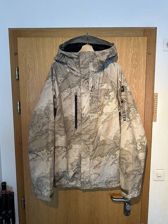 Giacche: 686 GORE-TEX CORE SHELL Snowboard Regen Jacke – Nuovo e nell'imballaggio originale da Zermatt venduto da pet_5wmr