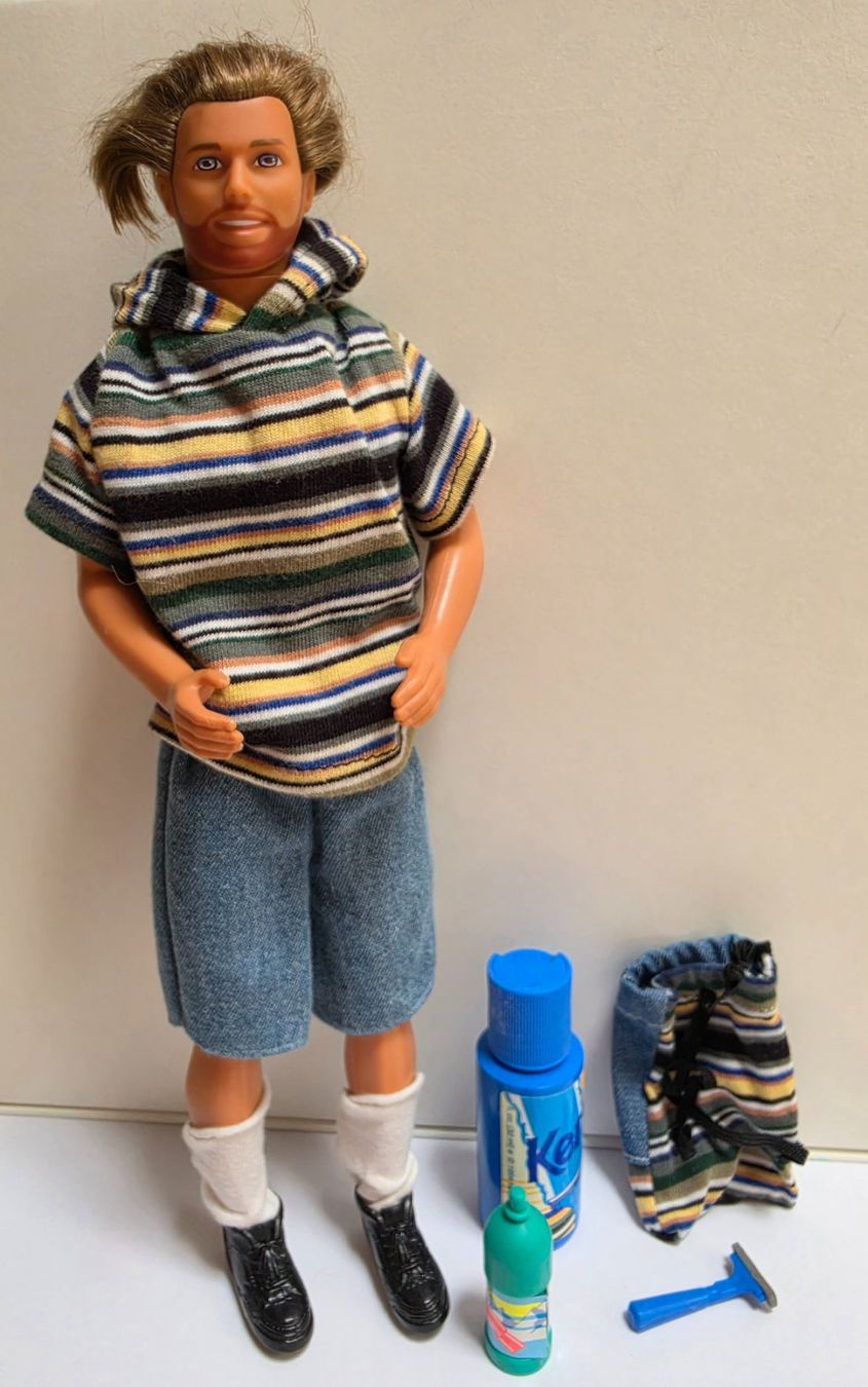 Poupées: Ken Shaving Fun de 1996 – D'occasion à Bulle par Chimchiree