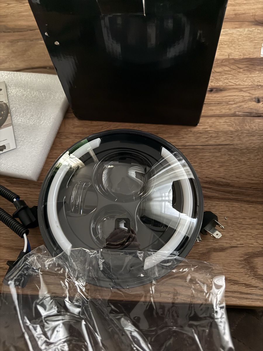 Jeep Fari: Jeep JK LED Scheinwerfer neu – Nuovo e nell'imballaggio originale da Männedorf venduto da misto85