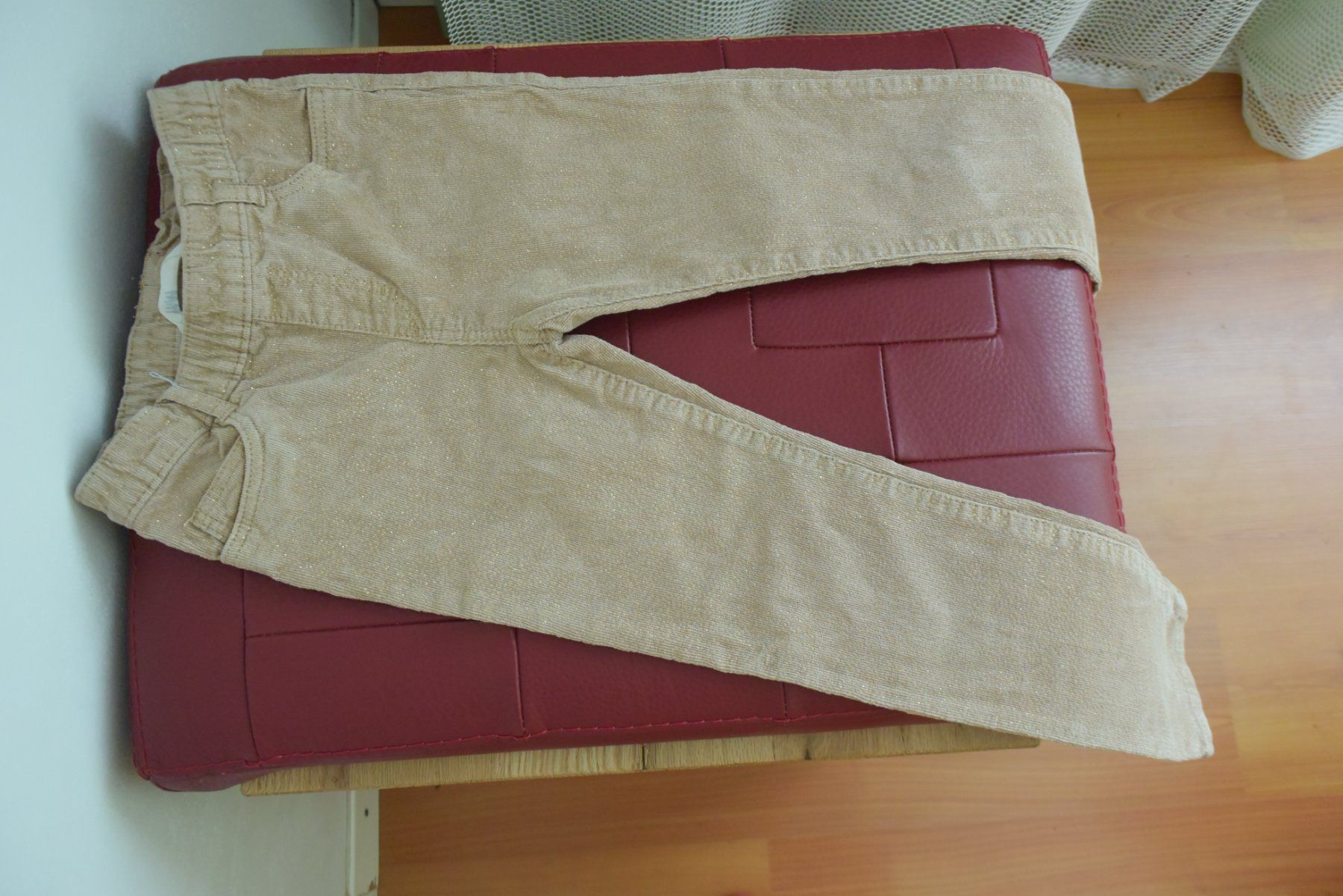 Lotti & Set di vestiti: Festliche Hose & Mütze Mädchen, Gr. 116 – Usato da Densbüren venduto da TutaLarsen 1
