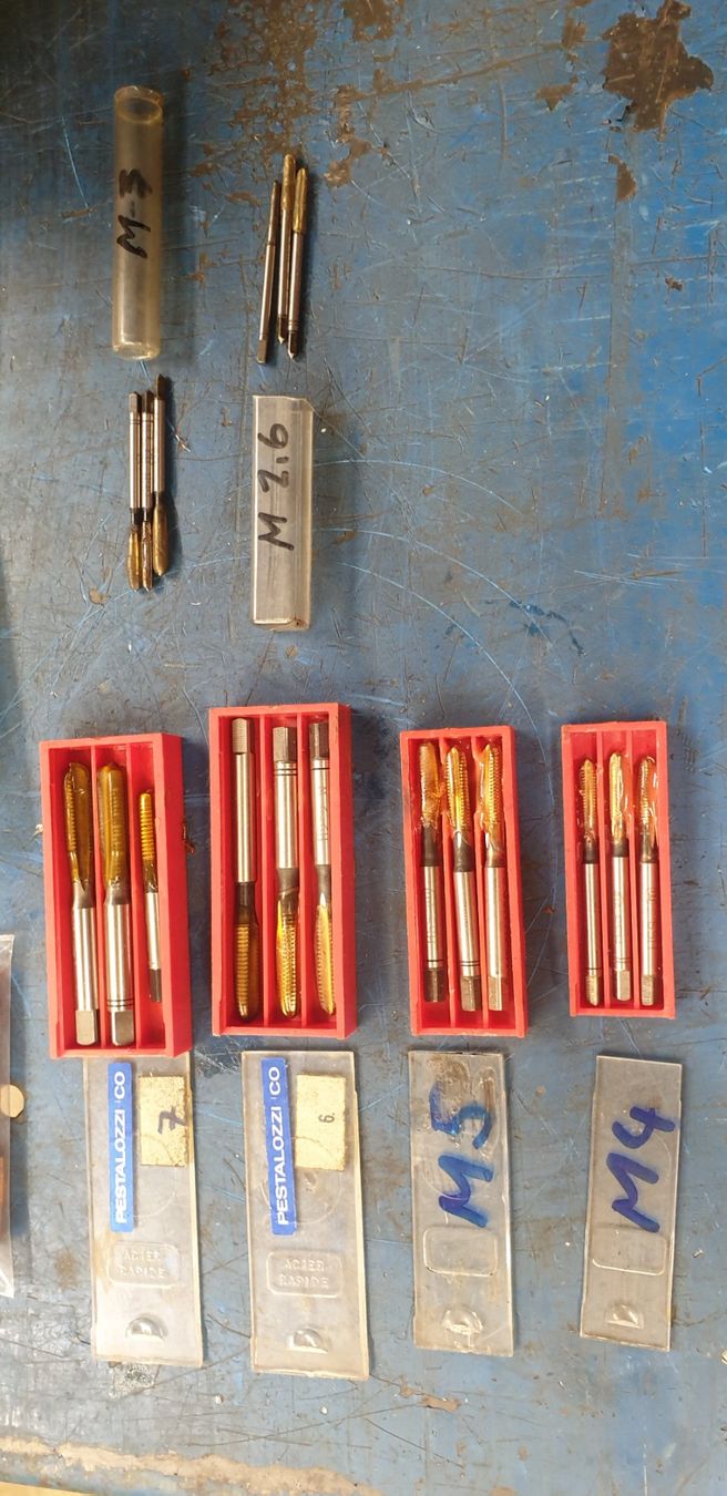 Tous les outils: Handgewindeschneider Gewindeschneider – D'occasion à Hünenberg par Gelini9 3