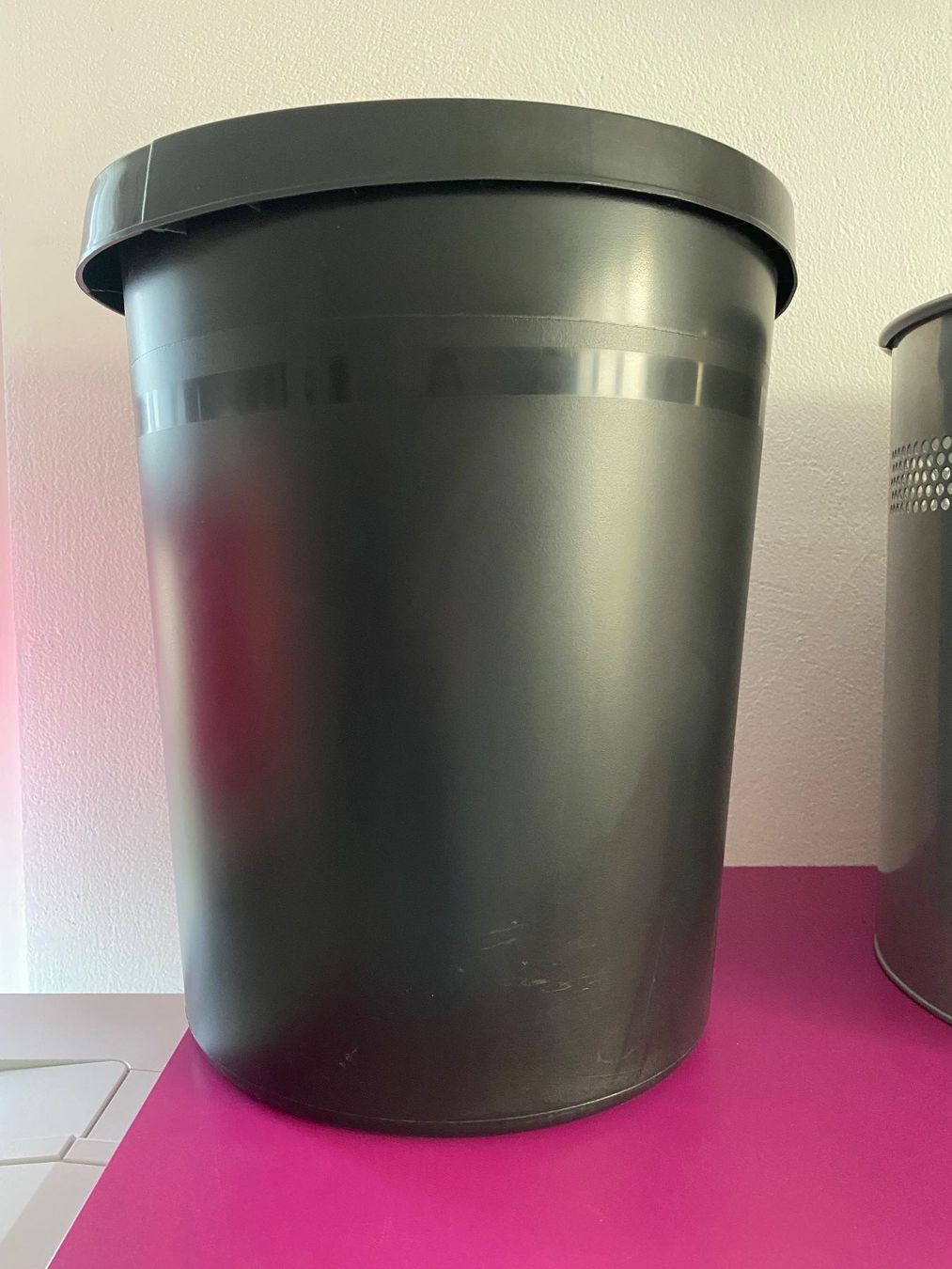 Abfalleimer: 3 Abfalleimer – Gebraucht aus Eschenbach SG von Sums 4