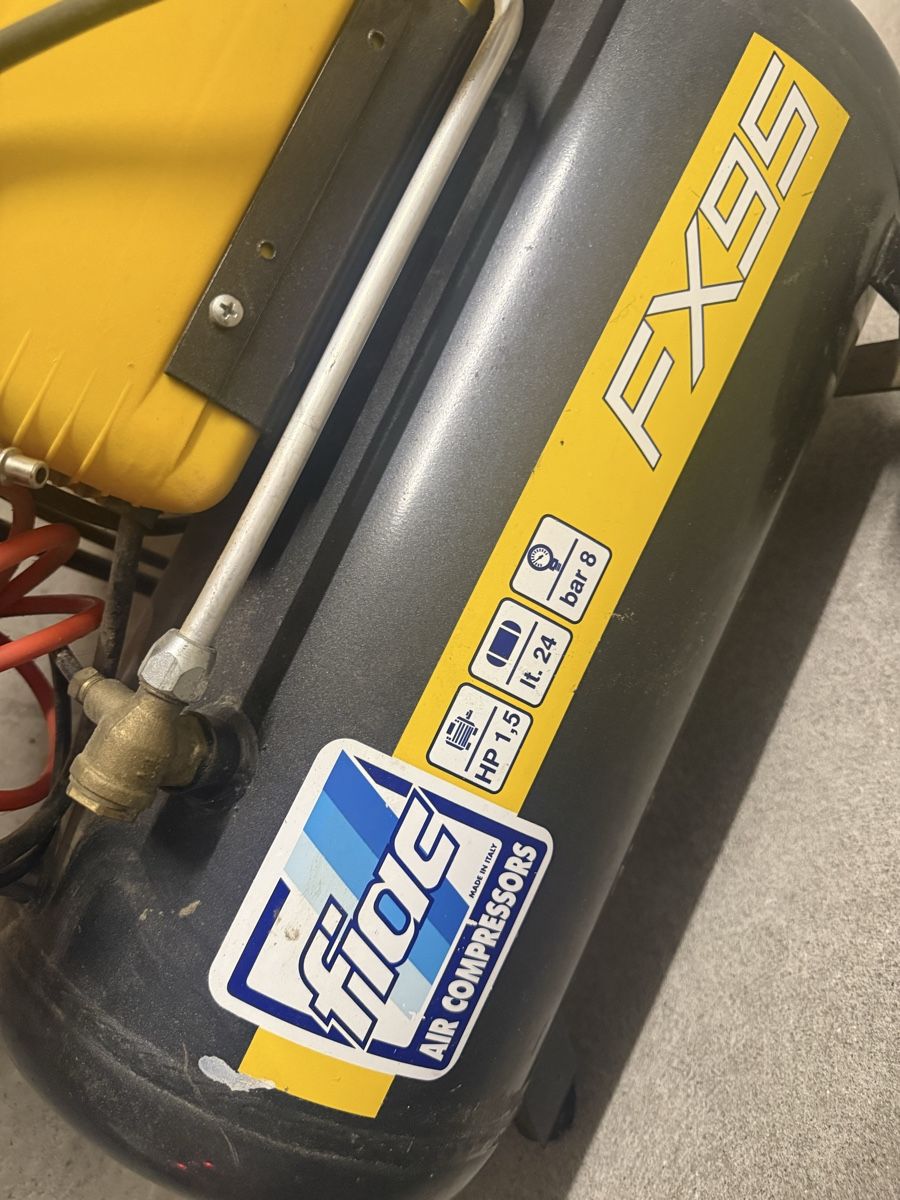Compressori: FIAC FX95 Luftkompressor 24 L – Usato da Steinmaur venduto da Bal-Rajmi1 1