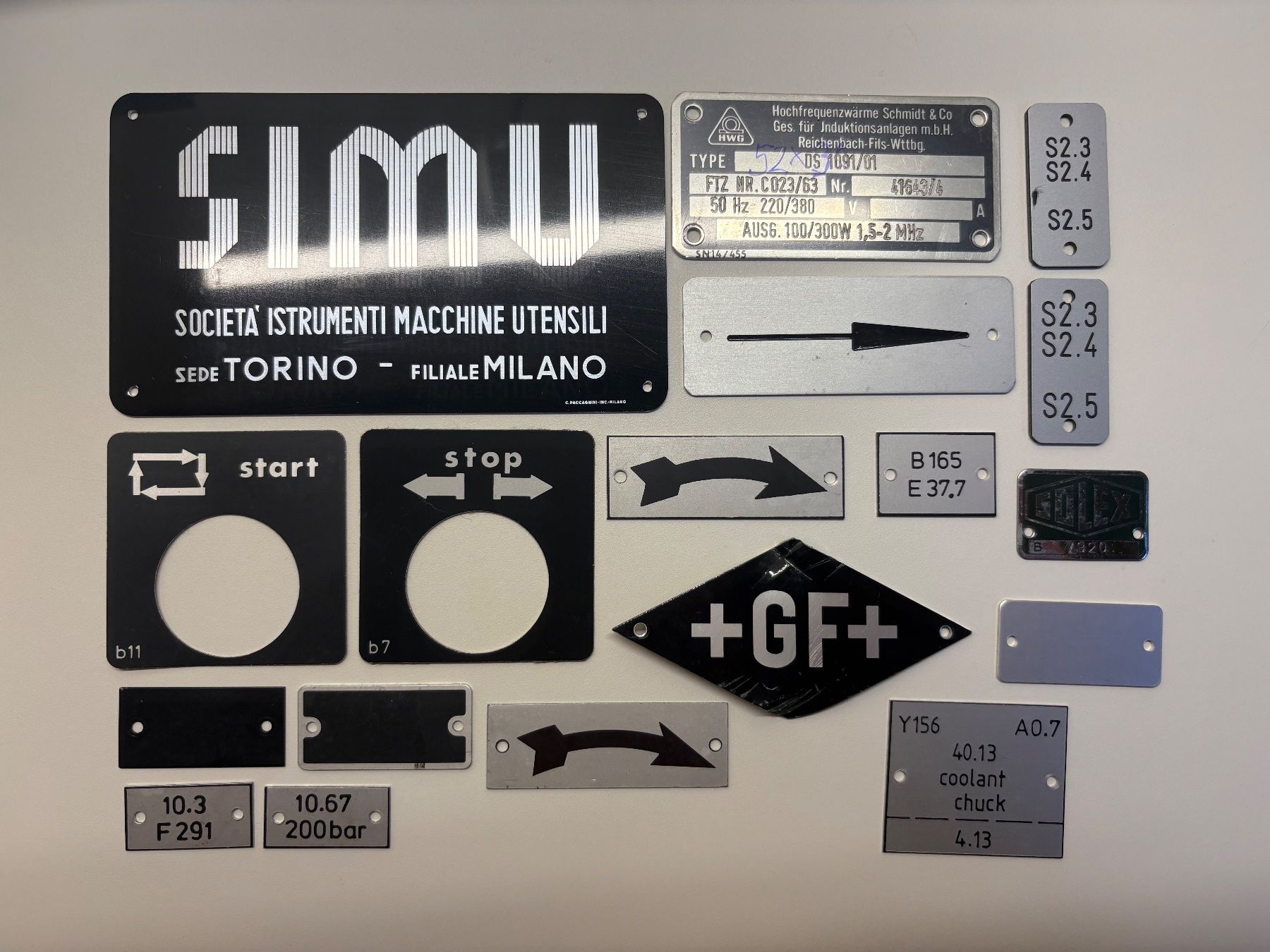 Schilder: Diverse Aluschildchen – Gebraucht aus Schaffhausen von Simmel80