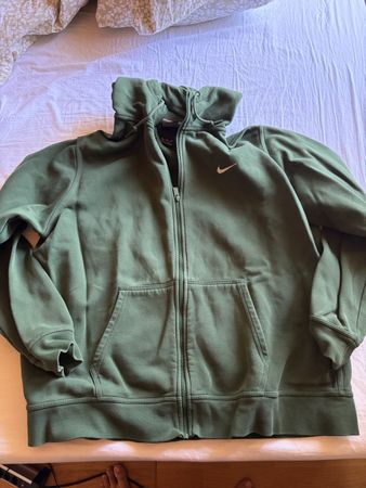 Kapuzenpullover Nike Grösse XXL olivgrün guter Zustand