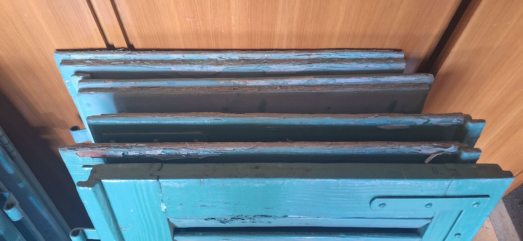 Persiane: Alte Holz Fensterläden – Usato da Buchs SG venduto da Saimn78 3