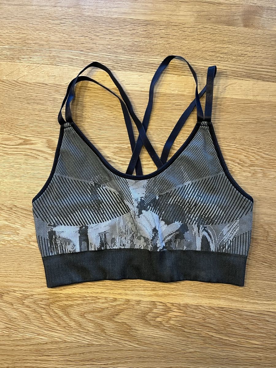 Adidas Top: Adidas Sporbh – Usato da Detligen venduto da mar_glh2
