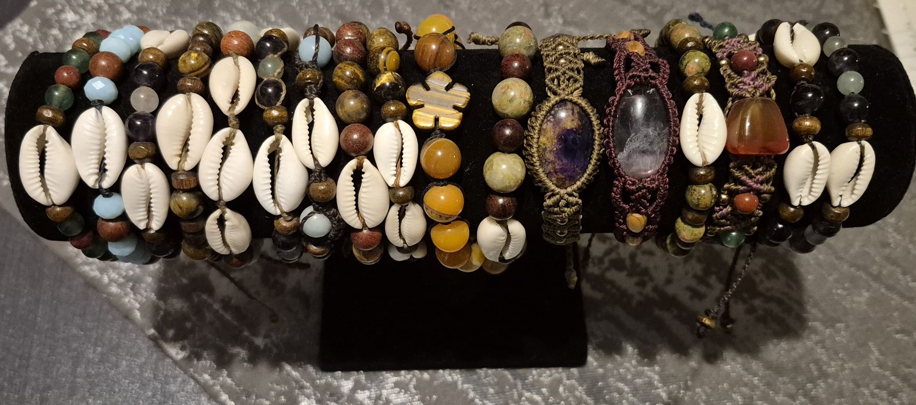 Bracciali & Braccialetti: Handgemachte Armbänder (echte Steine) pro stk – Nuovo (secondo la descrizione) da Wislikofen venduto da Ana.Gomes