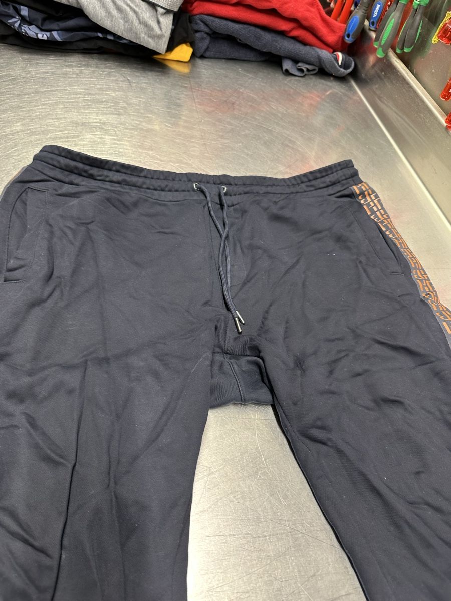 Hugo Boss Hosen: Herren Jogginghose BOSS Dunkelblau – Gebraucht aus Schwende von weesli 4