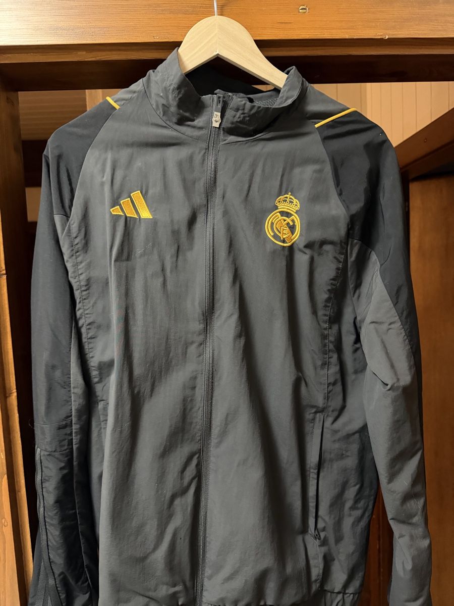 Adidas Maglioni & Felpe: Pull Real Madrid – Nuovo (secondo la descrizione) da Granges-Marnand venduto da baj_89l9