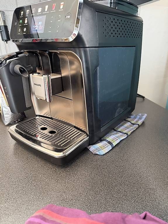 Macchine per caffè & Macchine per espresso: Phillips Kaffee Vollautomat  – Usato da Ettingen venduto da Tomce007 1