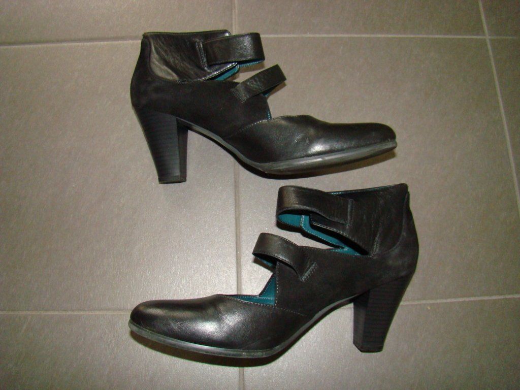 Scarpe da donna: Chaussure en cuir, Karston – Nuovo (secondo la descrizione) da Lussery-Villars venduto da pousinete02 2