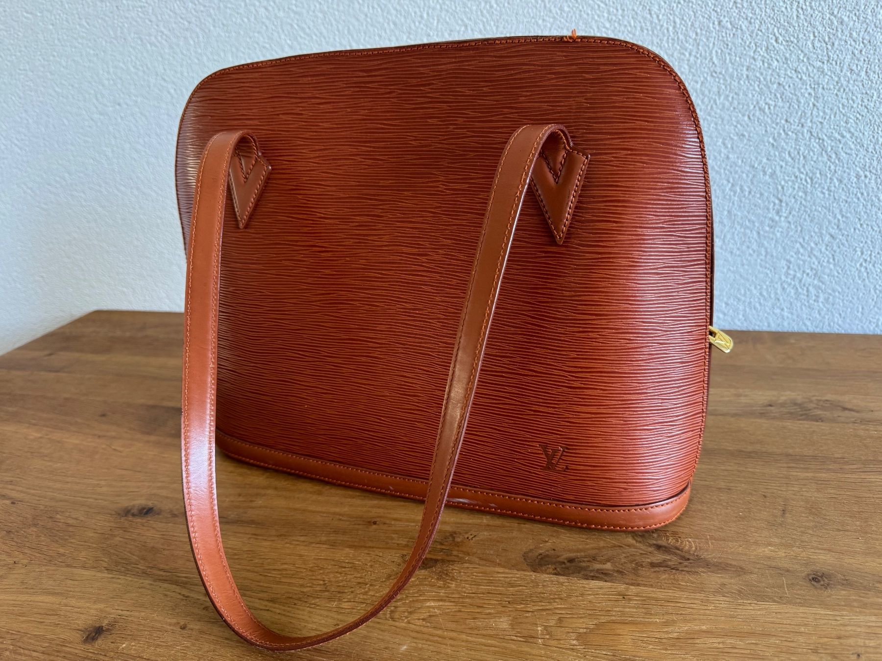 Louis Vuitton Borse da donna: Original LOUIS VUITTON LUSSAC COGNAC EPI – Usato da Frauenfeld venduto da lind11 1