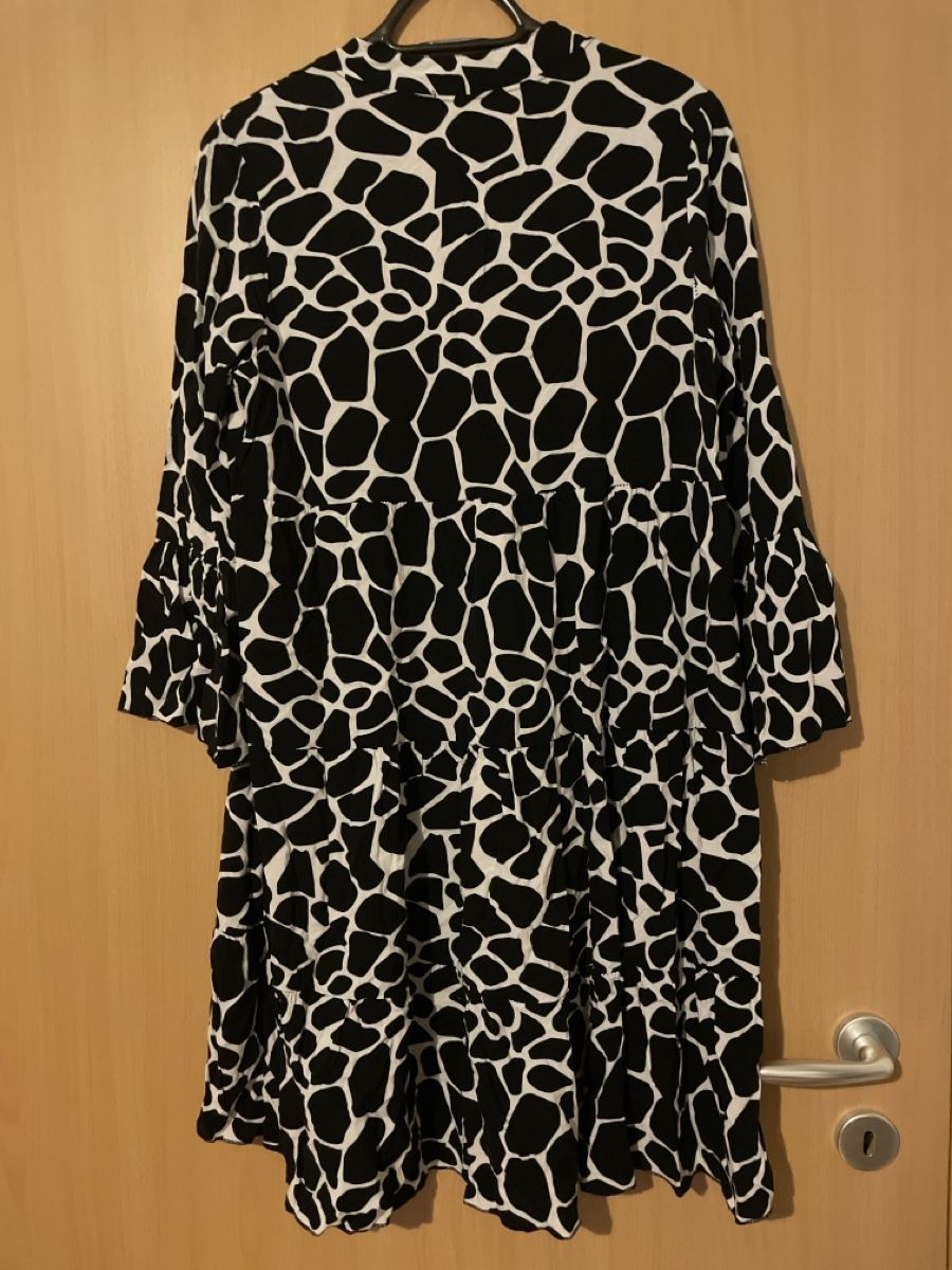Kleider: Boho Kleid one Size ca Gr 38/40 schwarz weiss – Gebraucht aus Illnau von cla_jqf8 1