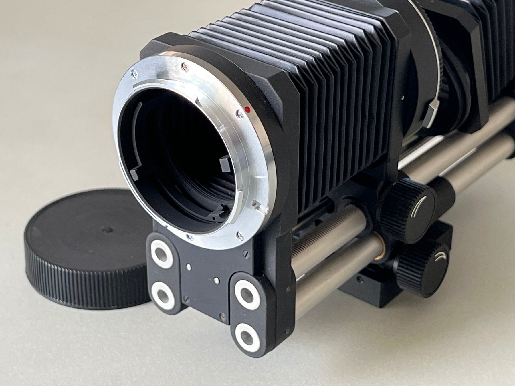Foto-Adapter: LEICA MACRO BALGENGERÄT / SOUFFLET R – Gebraucht aus La Tour-de-Peilz von frog59 2