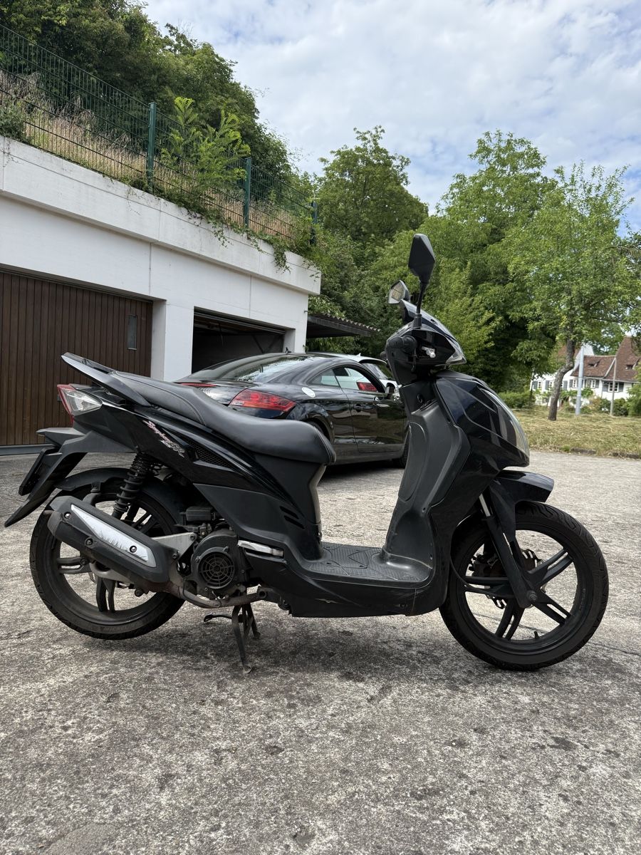Sym Strada: SYM Symphony SR 125 / Frisch ab MFK / Defekt – Difettoso da Basel venduto da nov_m266 6