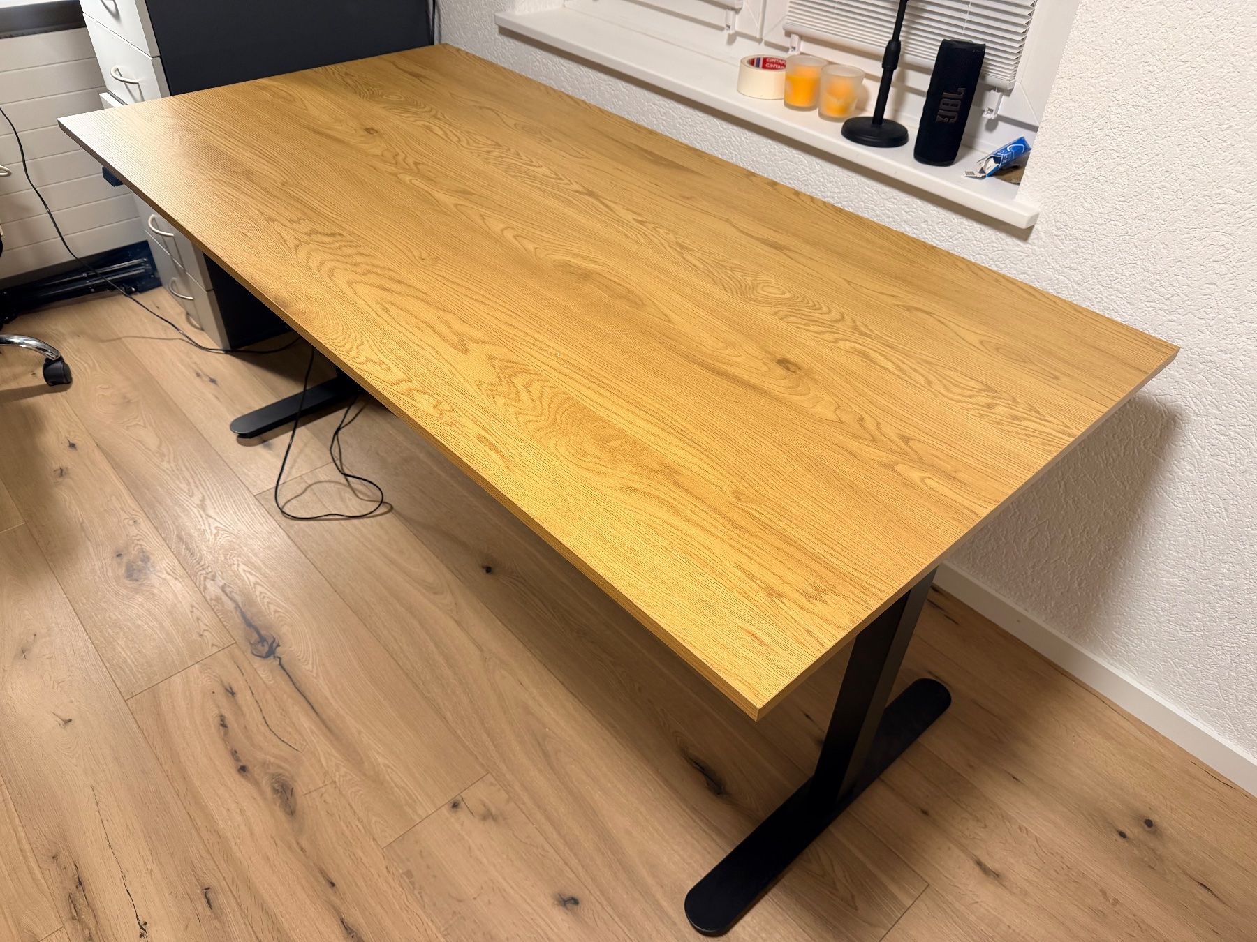 Jysk Scrivanie: Adjustable Standing Desk - Oak Wood - Perfect Condition – Usato da Amriswil venduto da alv_9q2c 1