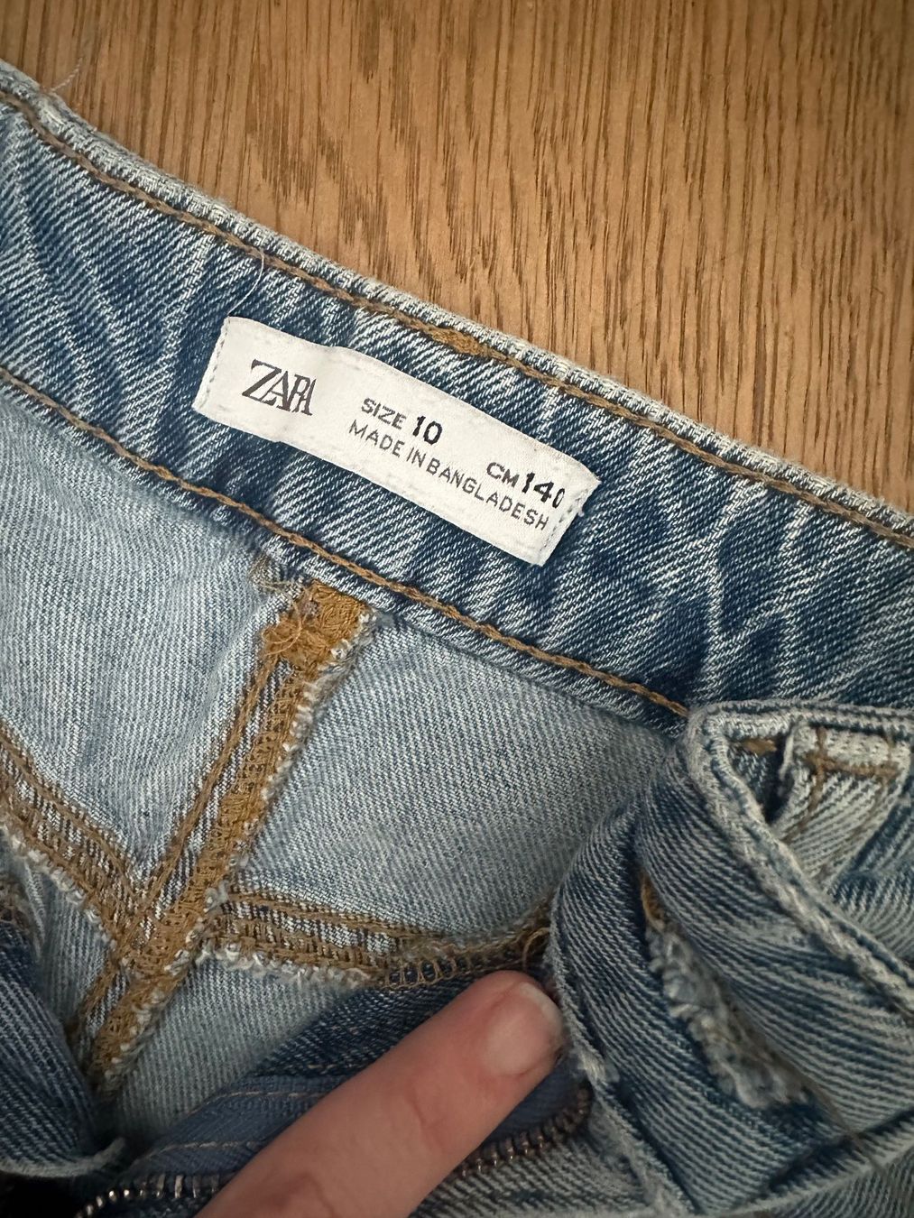 Zara Pantaloni: Zara girl jeana – Usato da Binningen venduto da mar_nz5s 1