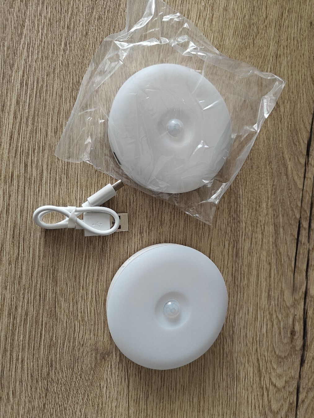 Lampade: 2x LED Nachtlicht mit Bewegungssensor / Motion Sensor USB C – Nuovo (secondo la descrizione) da Volketswil venduto da huzh