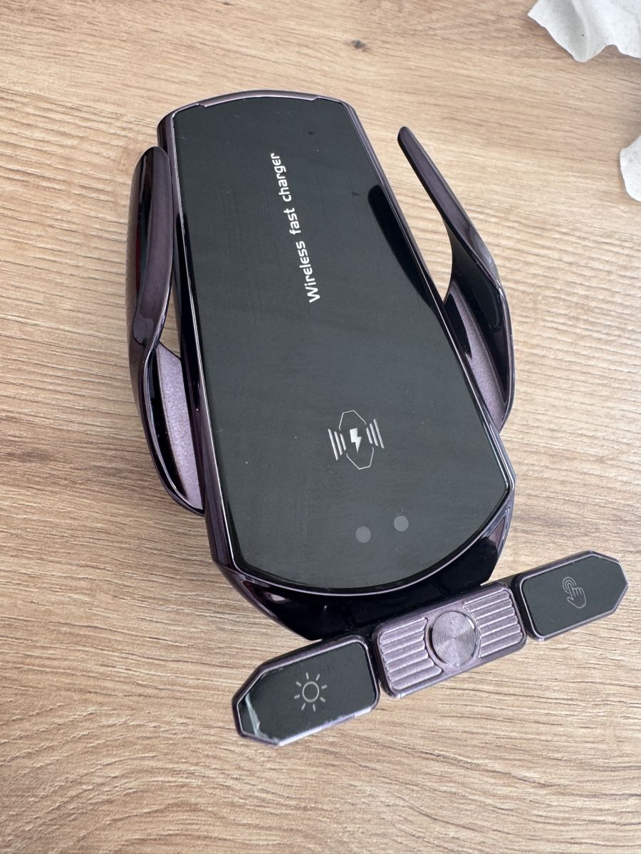 Caricabatterie: Kabelloses Auto Fast Charger – Usato da Niederbipp venduto da Bidhub