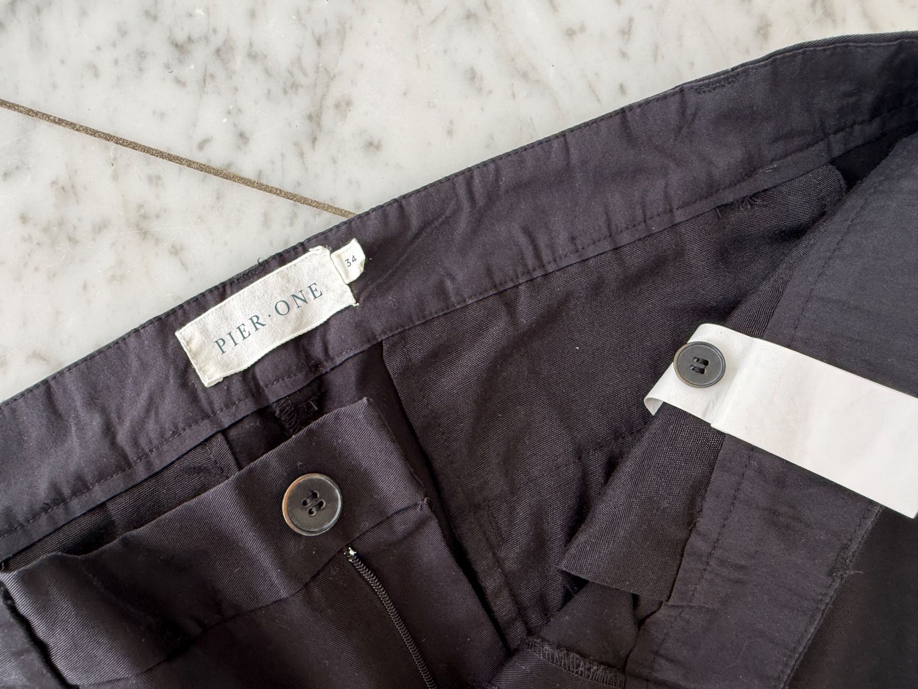 Pantaloni: Pier One Hose, Schwarz, Gr. 34 – Usato da Seewen SO venduto da HappyHappyHappy 1