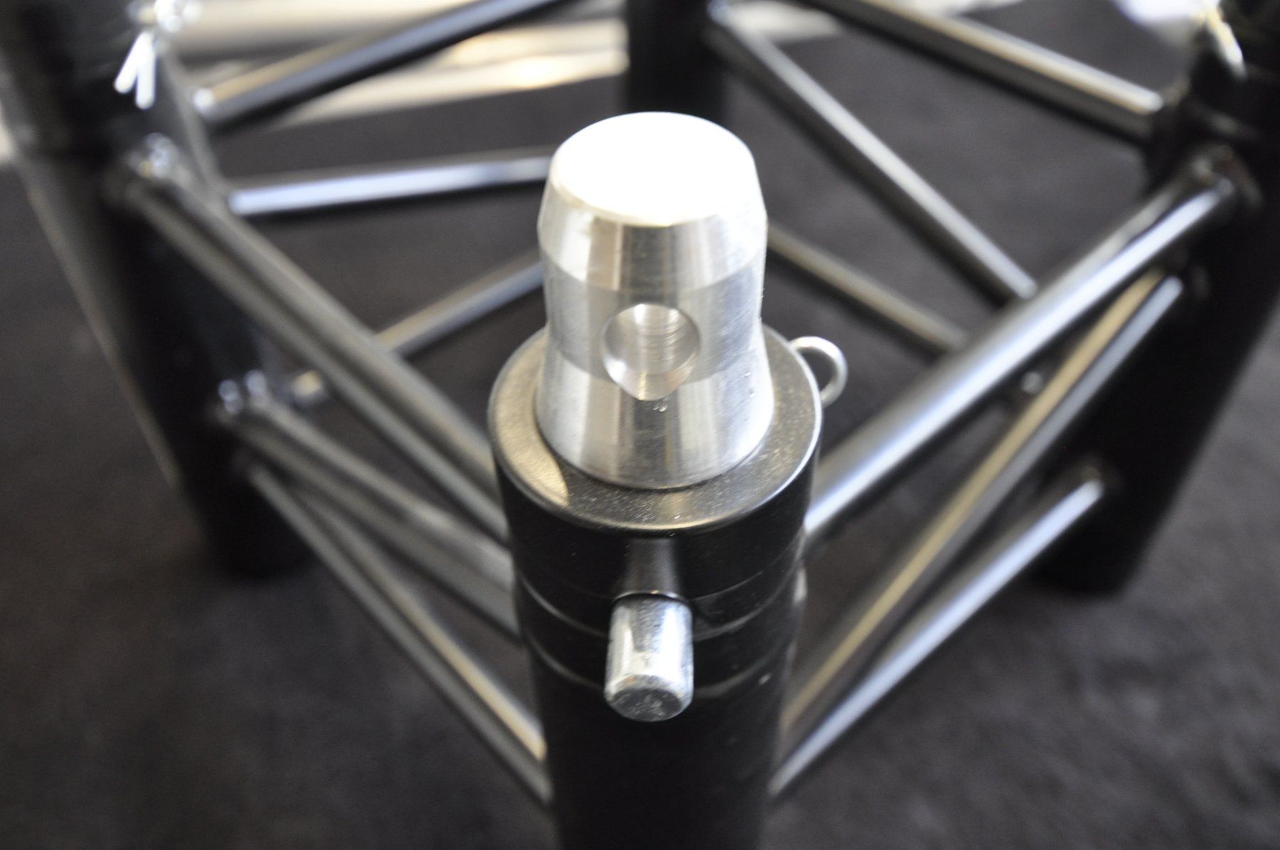 Tralicci: Schwarzes F34 Globaltruss 0,25m – Nuovo (secondo la descrizione) da Burgdorf venduto da WHITELIGHT3400 1