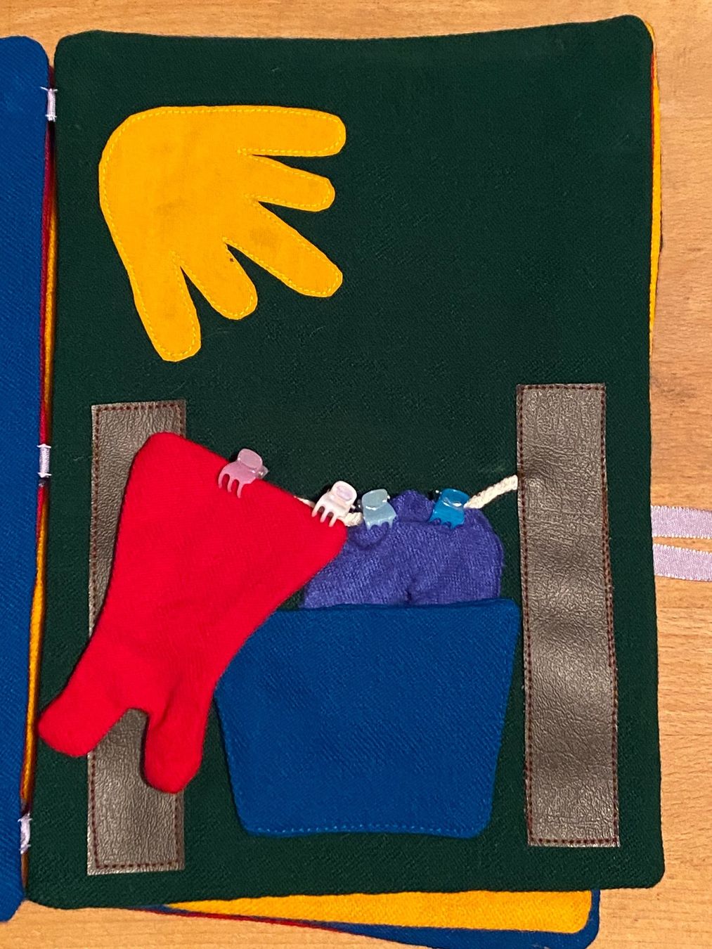 Libri: Bilderbuch textil wunderschöne Handarbeit – Usato da Gerlikon venduto da jabadabadu 4