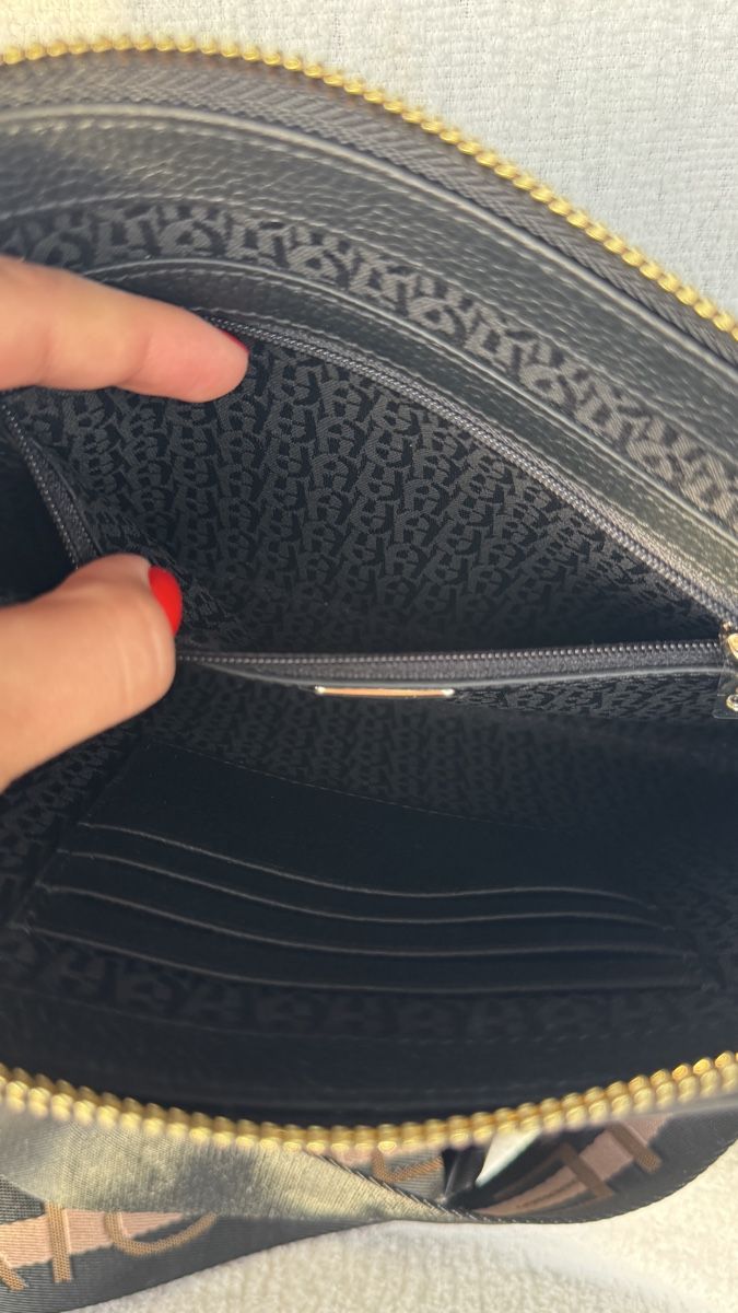 Aigner Taschen: Aigner Tasche schwarz – Neu und originalverpackt aus Speicherschwendi von sen_r6wk 5