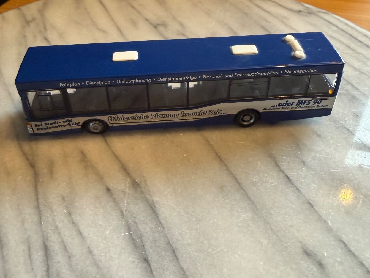 Rietze Kit di modellismo & Modellini statici: Linienbus Mercedes 407 - Rietze – Nuovo (secondo la descrizione) da Charmey (Gruyère) venduto da Schimmelblau