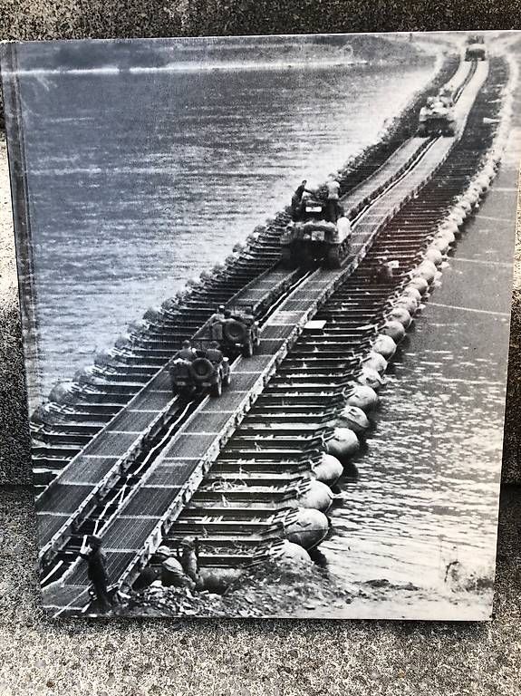 Libri: 25 Bände über 2 Weltkrieg  – Usato da Subingen venduto da baggertoy 4
