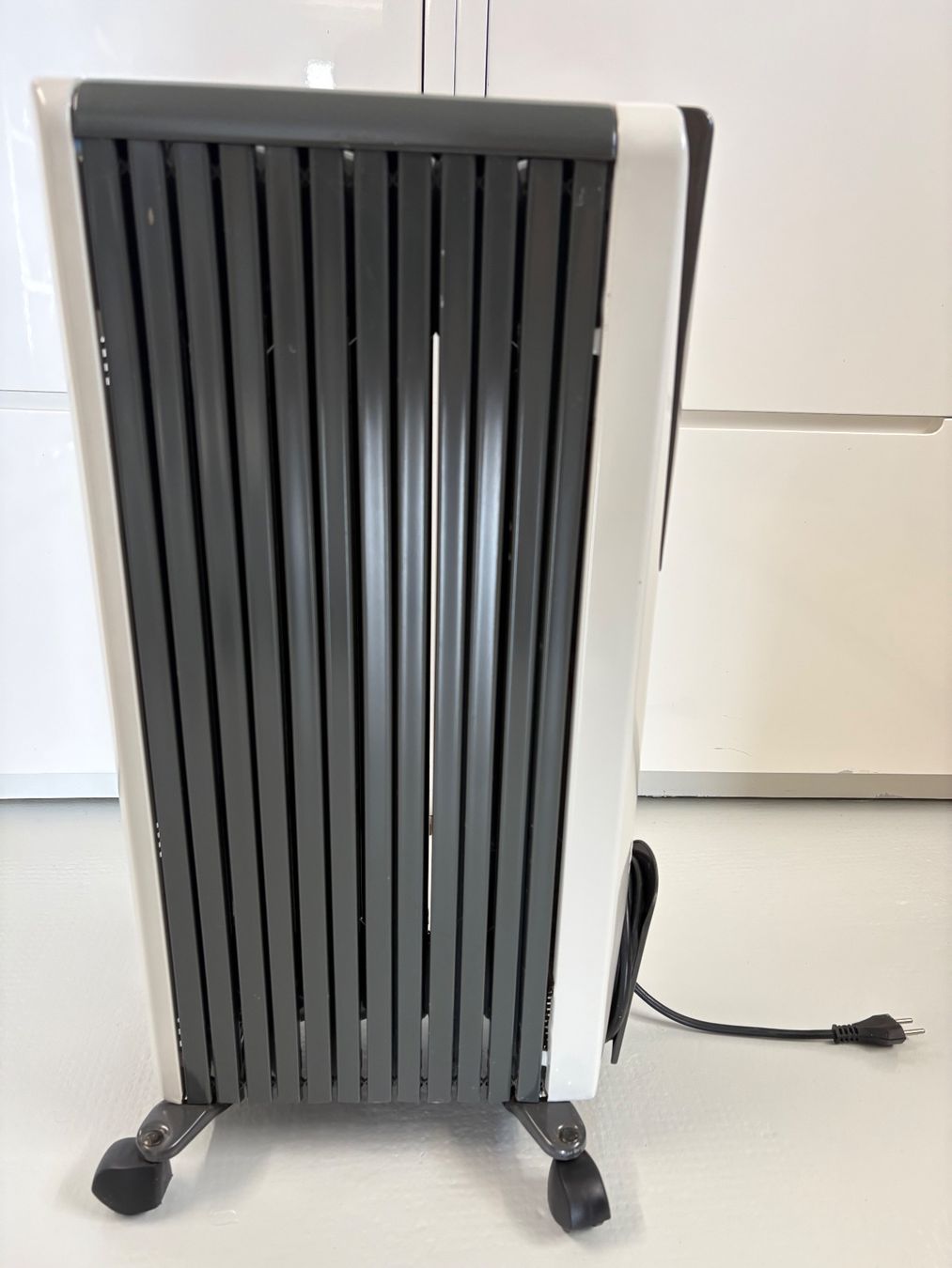 Heizgeräte: Satrap 1200 elektrischer Heizkörper mobil – Gebraucht aus Günsberg von Dark_Aqua 2