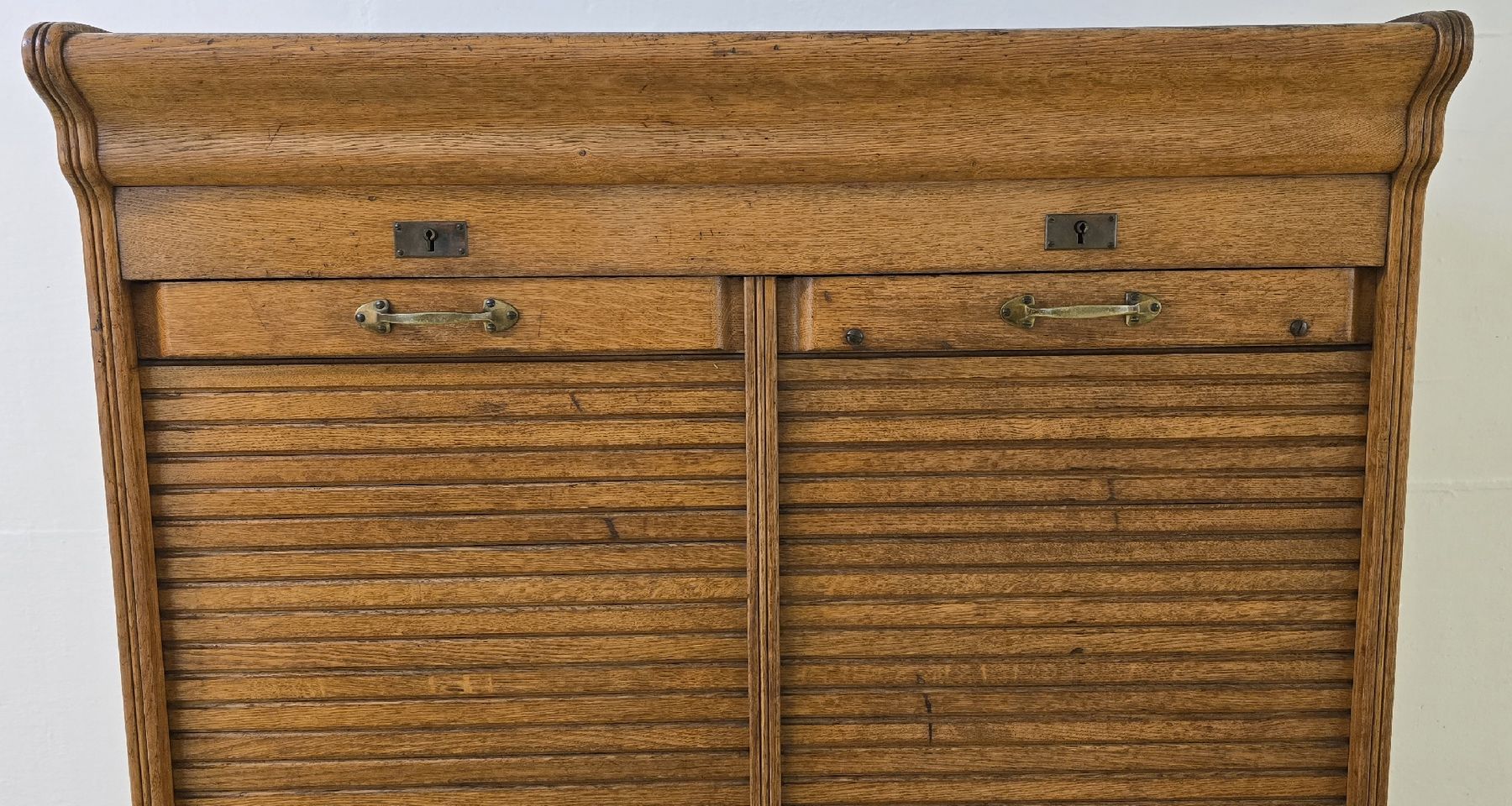 Armadi: Lateralschrank  , antiker Rolladenschrank – Usato da Zürich venduto da Reni8048 5