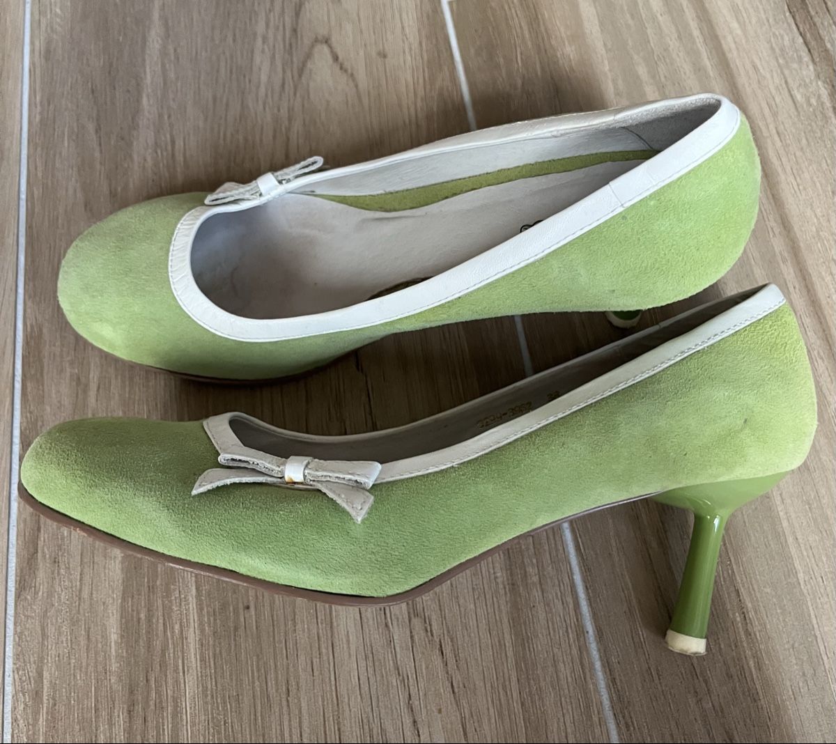 Scarpe da donna: Escarpins style vintage – Usato da Euseigne venduto da so.ART 5