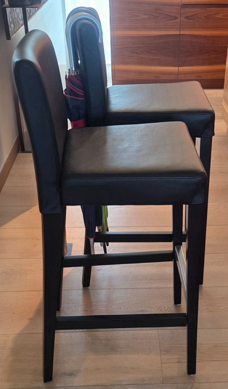 Ikea Chaises hautes: 2 Ikea Barhocker "Henriksdal" – D'occasion à Kottwil par Gogii 1