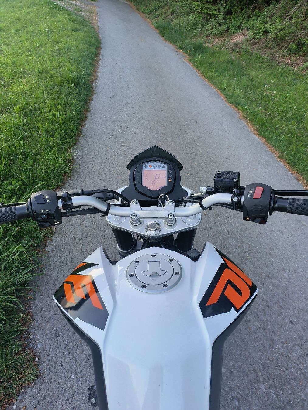 KTM Strasse: Ktm Duke 125, 2015 – Gebraucht aus Eschenbach SG von sir_6fxy 1