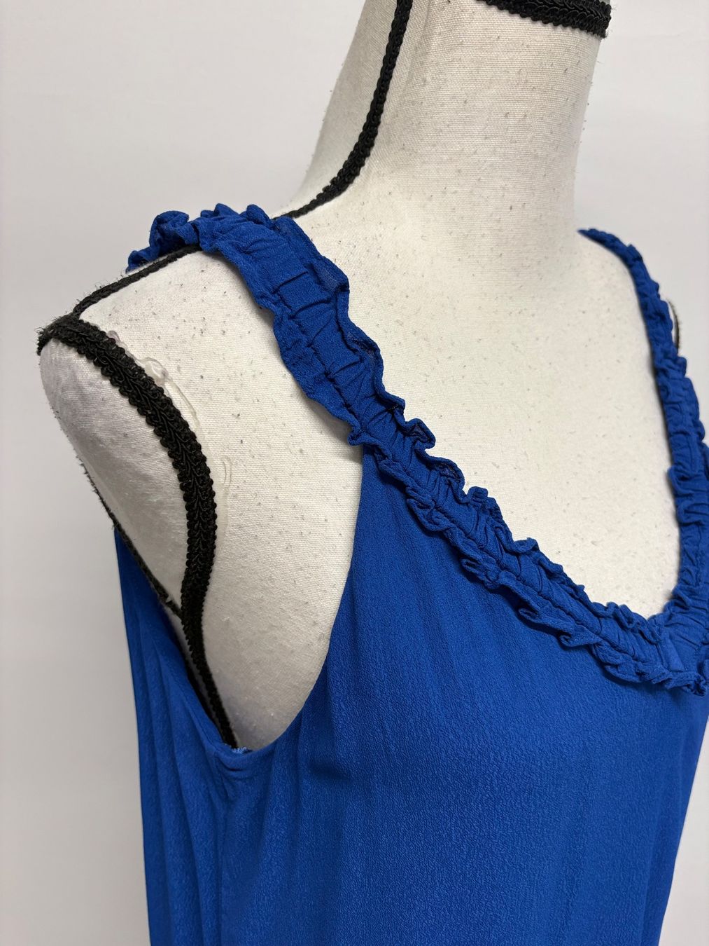 Massimo Dutti Top: Massimo Dutti blaues Top mit Rüschen M Viskose – Nuovo (secondo la descrizione) da Regensdorf venduto da secondchancefashion 1
