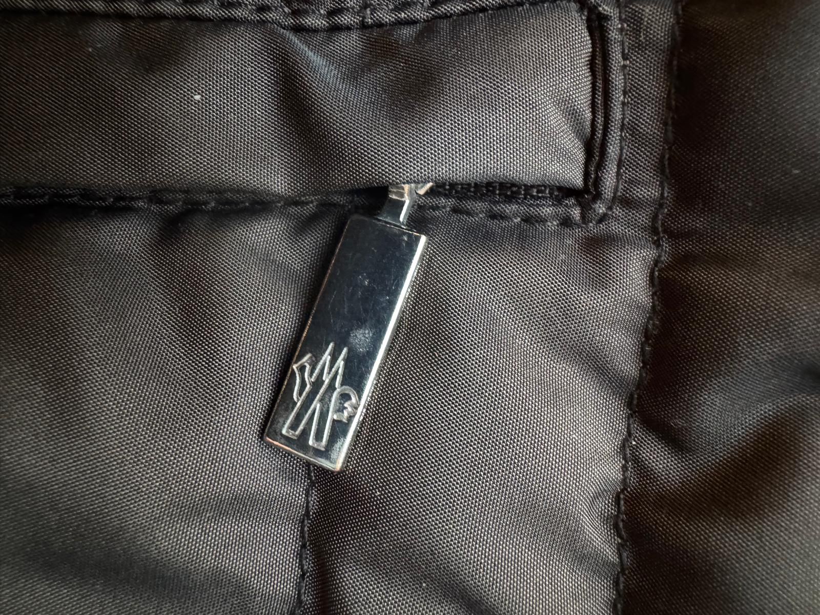 Moncler Cappotti: Moncler Damen Daunenmantel – Usato da zürich venduto da 105664 2