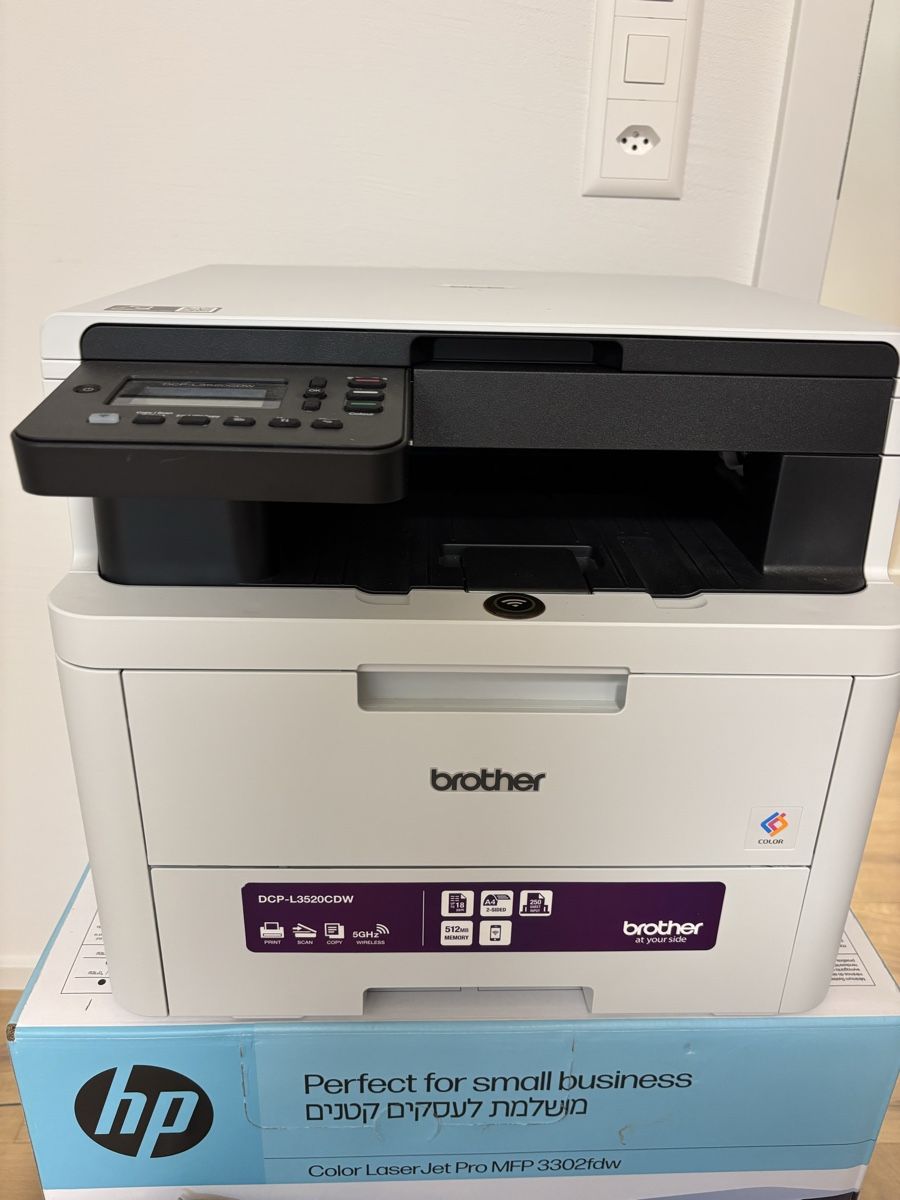 Brother Stampanti: Brother DCP-Laserdrucker mit Zubehör  – Usato da Aesch LU venduto da Rosita04