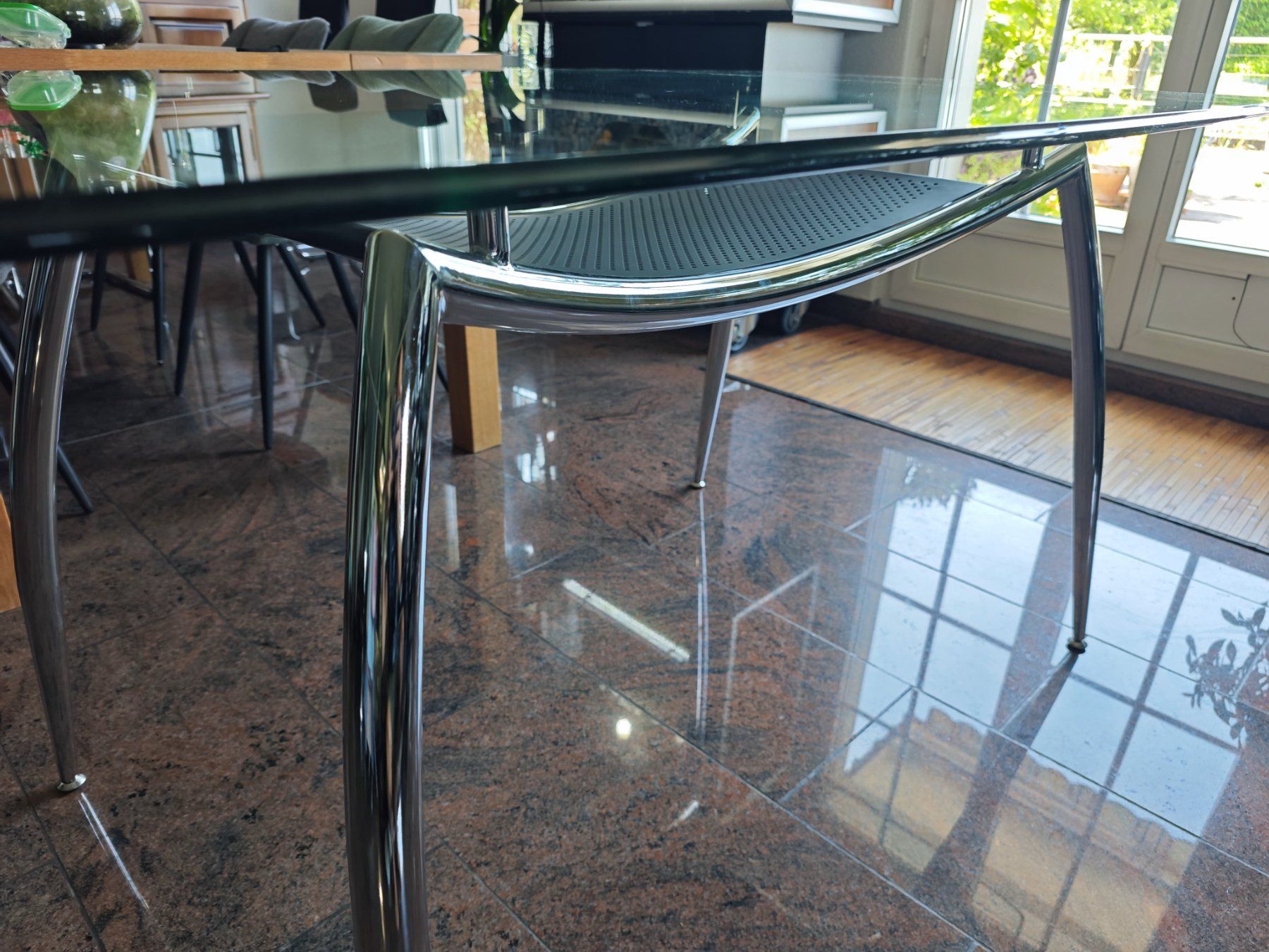 Tables: Glas Esstisch - Modernes Design – D'occasion à Rudolfstetten par Jassys 4